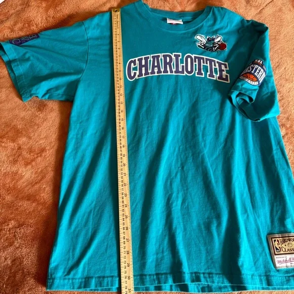 Mitchell & Ness Charlotte Teal T-Shirt - Size XL - Mens - Picture 11 of 12